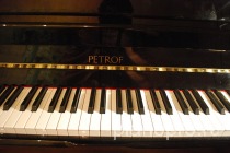 Фортепиано Petrof p118 s1