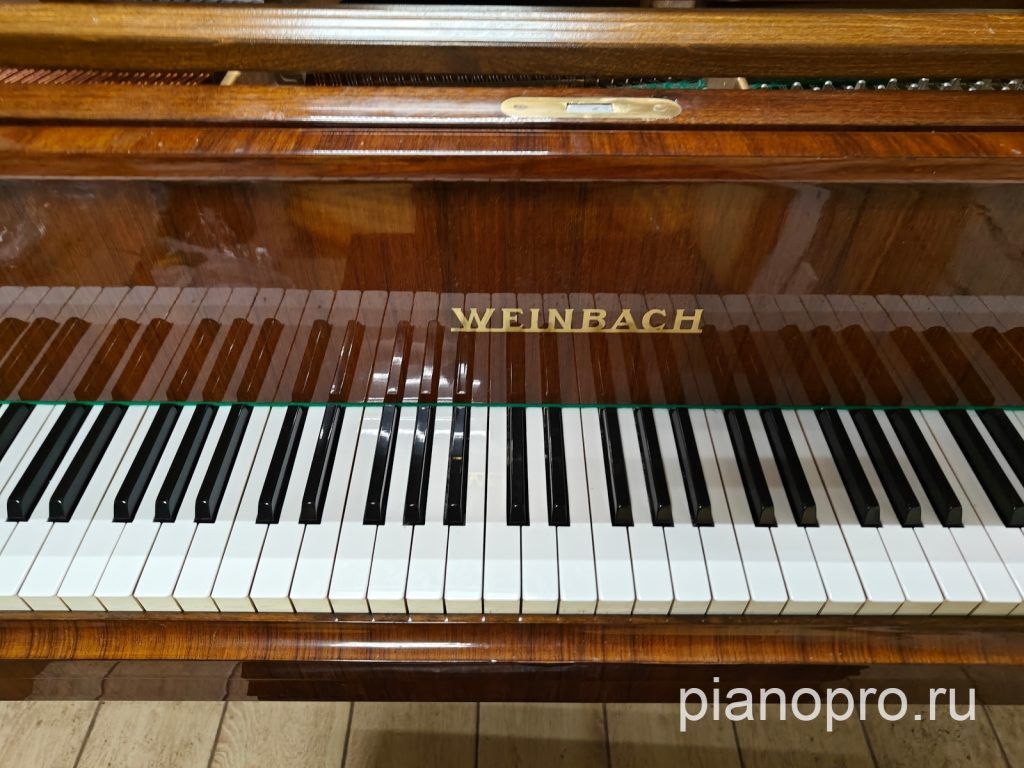 Рояль Weinbach